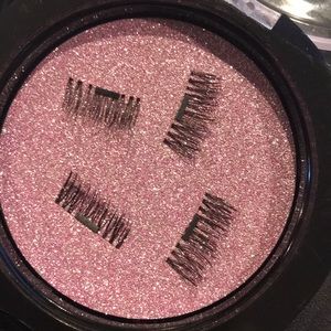 Magnetic eyelashes!